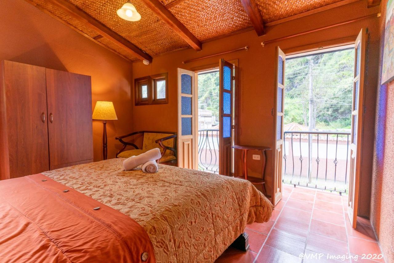 La Posada Del Arte Baños Exteriör bild